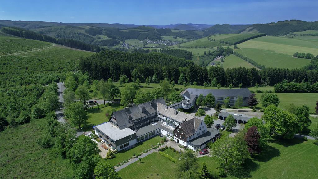 Berghotel Hoher Knochen Winterberg Bagian luar foto