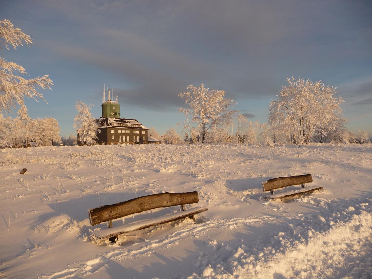 Berghotel Hoher Knochen Winterberg Bagian luar foto